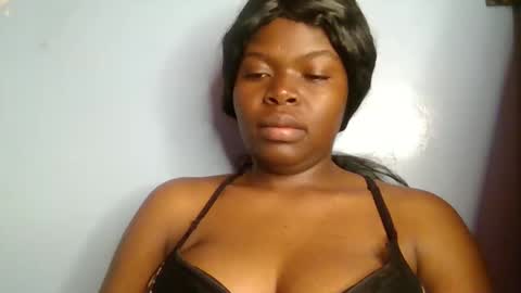 Snapshot of sweet_jamiie chatting on 10-03-25, 08:22 jay online show from 10-03-25, 08:22