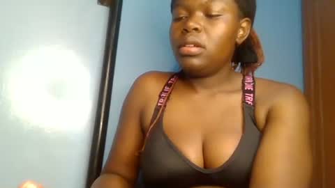 Snapshot of sweet_jamiie chatting on 11-17-25, 09:31 jay online show from 11-17-25, 09:31