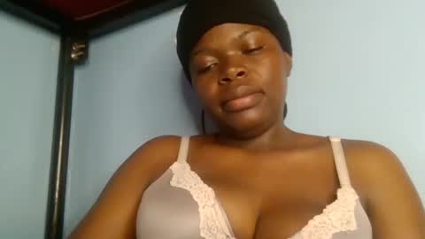 Snapshot of sweet_jamiie chatting on 11-18-25, 11:03 jay online show from 11-18-25, 11:03