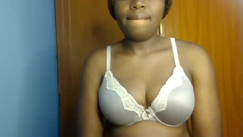 Snapshot of sweet_jamiie chatting on 11-26-25, 06:58 jay online show from 11-26-25, 06:58