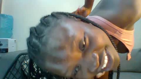Snapshot of sweet_jenica chatting on 01-17-25, 08:02 ESTHER NEEMA online show from 01-17-25, 08:02
