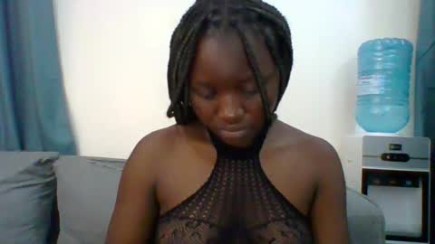 Snapshot of sweet_jenica chatting on 09-30-25, 05:01 ESTHER NEEMA online show from 09-30-25, 05:01