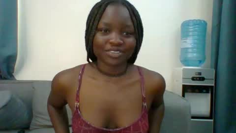 Snapshot of sweet_jenica chatting on 10-06-25, 04:10 ESTHER NEEMA online show from 10-06-25, 04:10