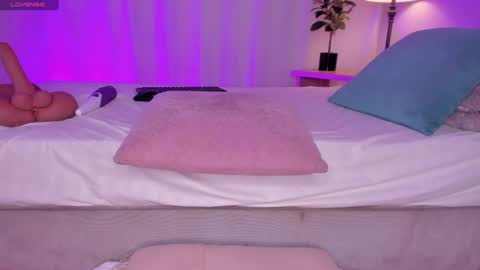 Diana online show from 12-15-24, 04:18