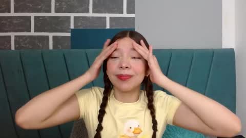 sweet_kitty_05 online show from 04-17-26, 12:35