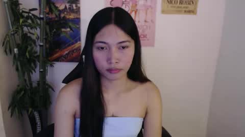 sweet_lady14 online show from 10-28-25, 03:10
