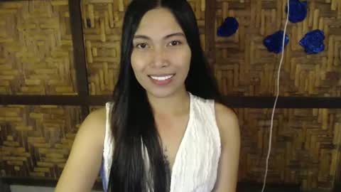sweet_lady14 online show from 04-11-26, 12:09