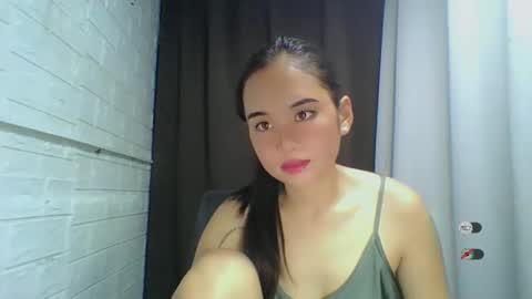 LAIKA online show from 10-20-25, 01:28