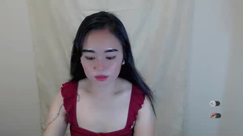 Snapshot of sweet_laika chatting on 11-04-25, 12:10 LAIKA online show from 11-04-25, 12:10