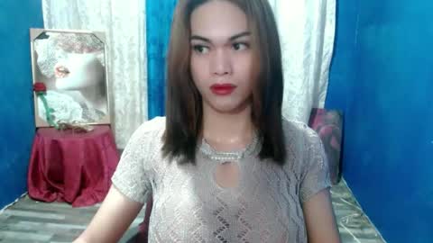Snapshot of sweet_like_angel143 chatting on 06-13-26, 06:44 angie online show from 06-13-26, 06:44