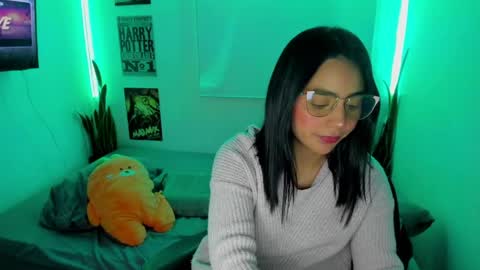 Lina online show from 04-21-26, 12:34