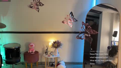 Snapshot of sweet_littleee chatting on 01-25-25, 02:37 free private online show from 01-25-25, 02:37