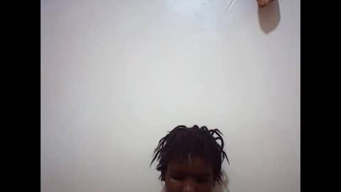 Liz online show from 05-18-26, 10:32