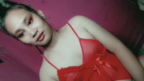 Snapshot of sweet_lover5 chatting on 01-04-25, 05:16 SWEET LOVE online show from 01-04-25, 05:16