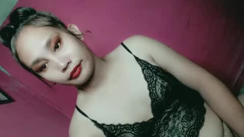 Snapshot of sweet_lover5 chatting on 01-06-25, 02:03 SWEET LOVE online show from 01-06-25, 02:03