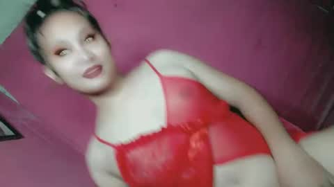 Snapshot of sweet_lover5 chatting on 01-21-25, 12:18 SWEET LOVE online show from 01-21-25, 12:18