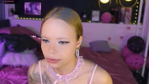Lucy online show from 02-15-26, 06:32
