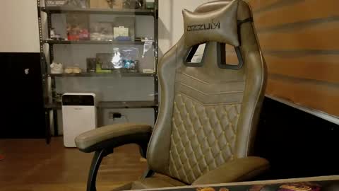 cheeky Bum07 online show from 04-14-26, 01:50