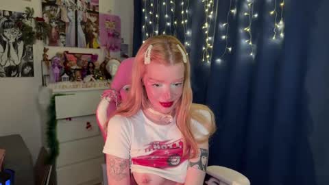 Melissa. Join me on Fansly link in social medias online show from 12-18-24, 04:17