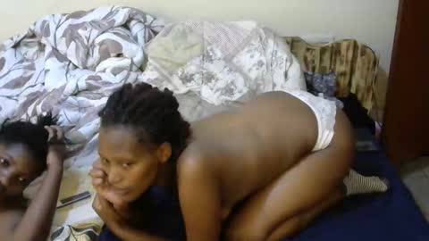 Linda online show from 11-20-25, 05:07