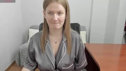 Mila online show from 03-21-26, 01:26