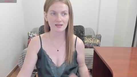 Snapshot of sweet_melody_of_ur_heart chatting on 06-14-26, 03:14 Mila online show from 06-14-26, 03:14