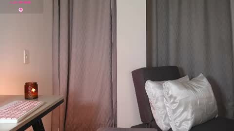 Snapshot of sweet_mia80 chatting on 06-21-26, 07:22 MIA online show from 06-21-26, 07:22