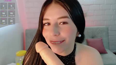 Snapshot of sweet_miaa24 chatting on 09-14-25, 12:37 Sweet Mia online show from 09-14-25, 12:37