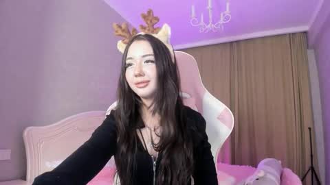 Snapshot of sweet_mikasa chatting on 10-28-25, 12:52 Mikasa online show from 10-28-25, 12:52