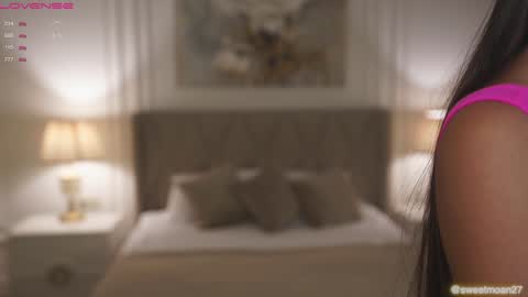 Snapshot of sweet_moan chatting on 11-03-25, 07:31 Dana online show from 11-03-25, 07:31