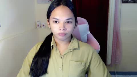 Snapshot of sweet_moonlight69 chatting on 07-11-26, 05:37 sweet_moonlight69 online show from 07-11-26, 05:37
