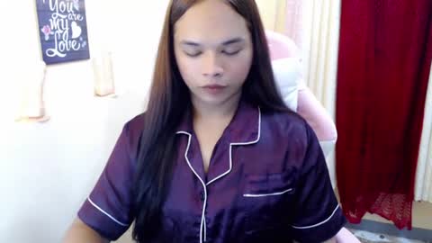 Snapshot of sweet_moonlight69 chatting on 07-29-26, 05:22 sweet_moonlight69 online show from 07-29-26, 05:22