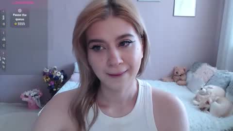 Snapshot of sweet_nicole_333 chatting on 09-13-25, 09:09 sweet_nicole_333 online show from 09-13-25, 09:09