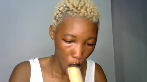 sweet girl online show from 06-10-26, 04:45