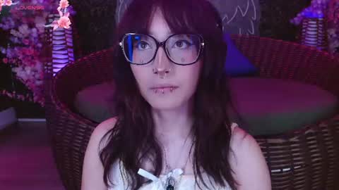 Snapshot of sweet_roxanee chatting on 07-13-26, 10:12 Roxanee online show from 07-13-26, 10:12