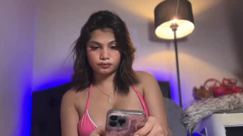 Snapshot of sweet_scarllet12 chatting on 10-21-25, 02:51 SCARLLET online show from 10-21-25, 02:51