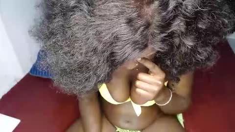 Snapshot of sweet_sherie chatting on 02-15-26, 11:56 ellanah Tracie online show from 02-15-26, 11:56