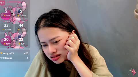 Snapshot of sweet_sirenxx chatting on 12-07-24, 11:18 Leah online show from 12-07-24, 11:18