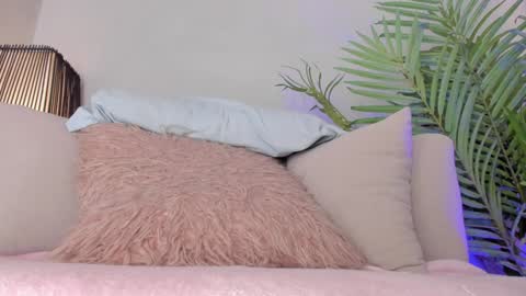 Snapshot of sweet_skiinny chatting on 12-02-24, 03:03 Adeline online show from 12-02-24, 03:03