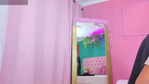 Yeileen online show from 04-01-26, 12:44