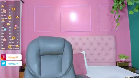 Yeileen online show from 06-17-26, 09:27