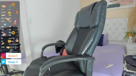 Yeileen online show from 07-15-26, 08:58