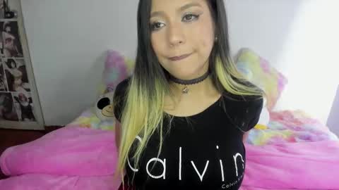              online show from 10-28-25, 01:53