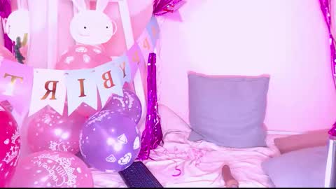 SUSIE online show from 11-18-25, 09:30