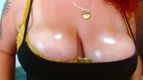 Snapshot of sweet_tammyy chatting on 05-19-26, 02:01 tammy IG stammy 36 online show from 05-19-26, 02:01