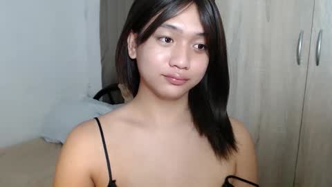 Snapshot of sweet_tenshi chatting on 02-06-26, 08:01 tenshi online show from 02-06-26, 08:01