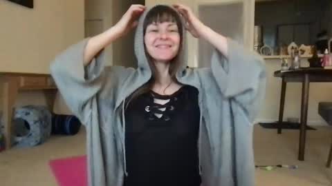 Heidi Brenner - Please check bio for schedule  FAQ online show from 05-21-26, 11:06