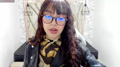 sweet_venus4 online show from 02-23-25, 06:45