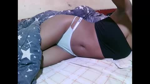 sweet_vishy online show from 11-18-25, 04:22