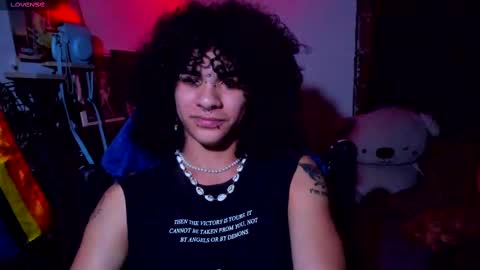 Steven independent model online show from 02-11-25, 07:02